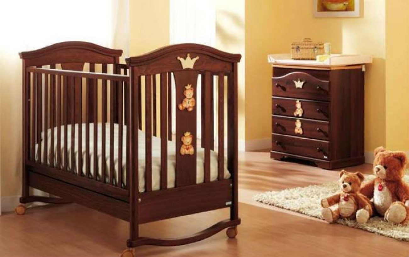 Детская кроватка для новорожденных со львом